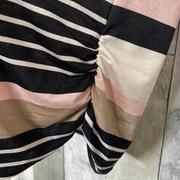 TUTTA Bella maternity blouse. Black, pink & brown. Split shoulder w/ bow. Large - Picture 5 of 10